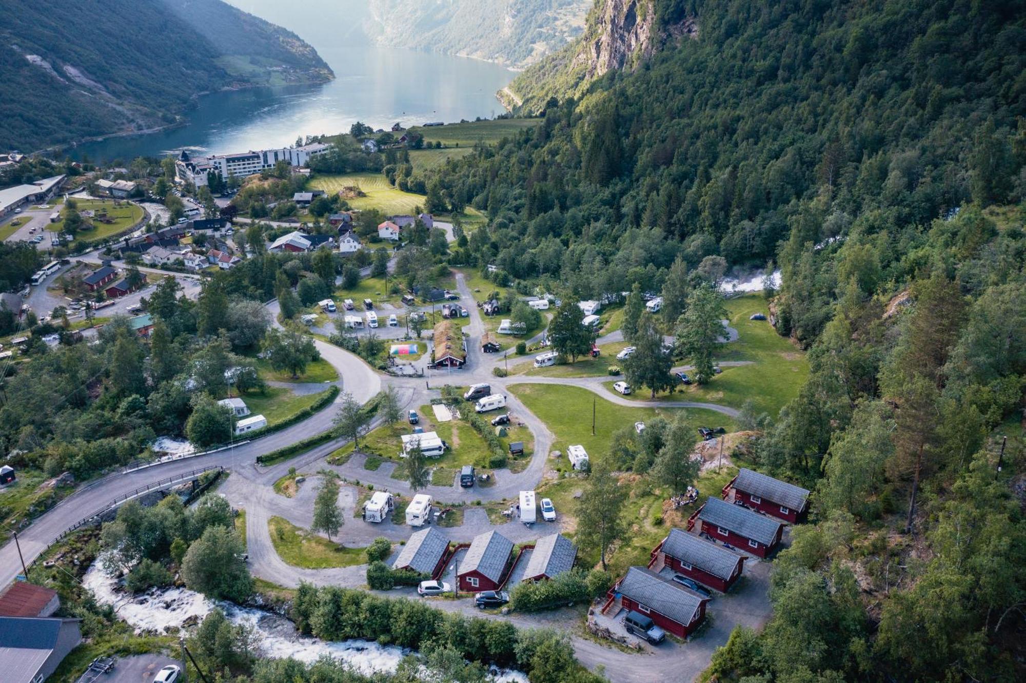 Vinje Camping Geiranger Exterior photo