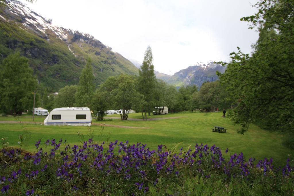 Vinje Camping Geiranger Exterior photo