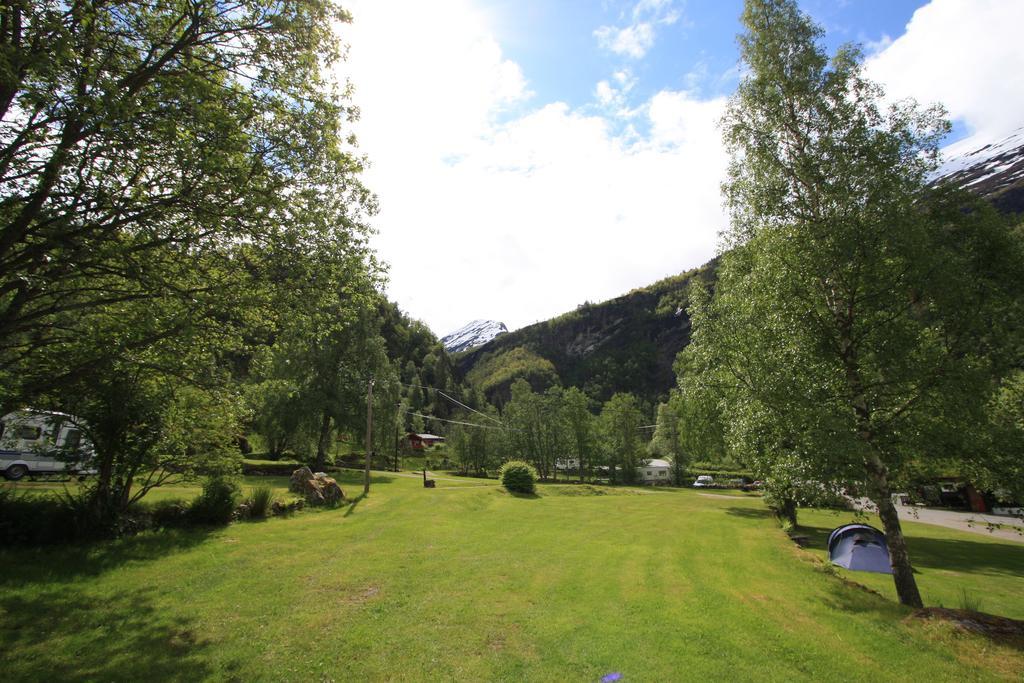 Vinje Camping Geiranger Exterior photo